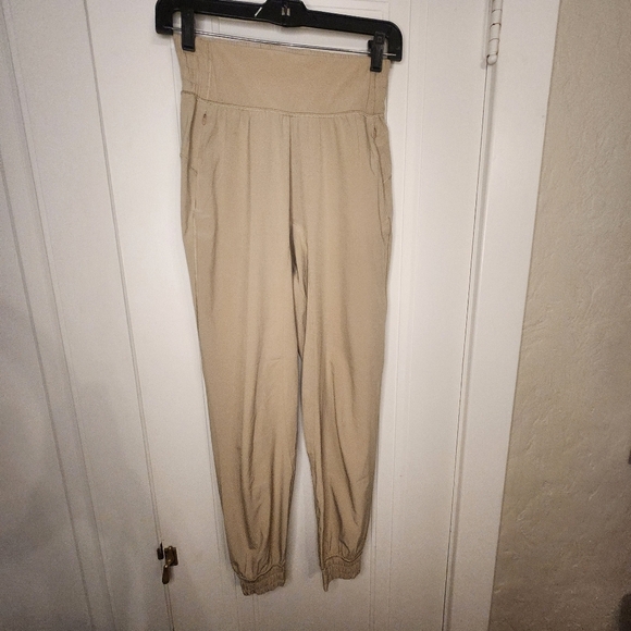 LULULEMON Sun Setter High Rise Jogger color: trench, sz 2 - Picture 6 of 13